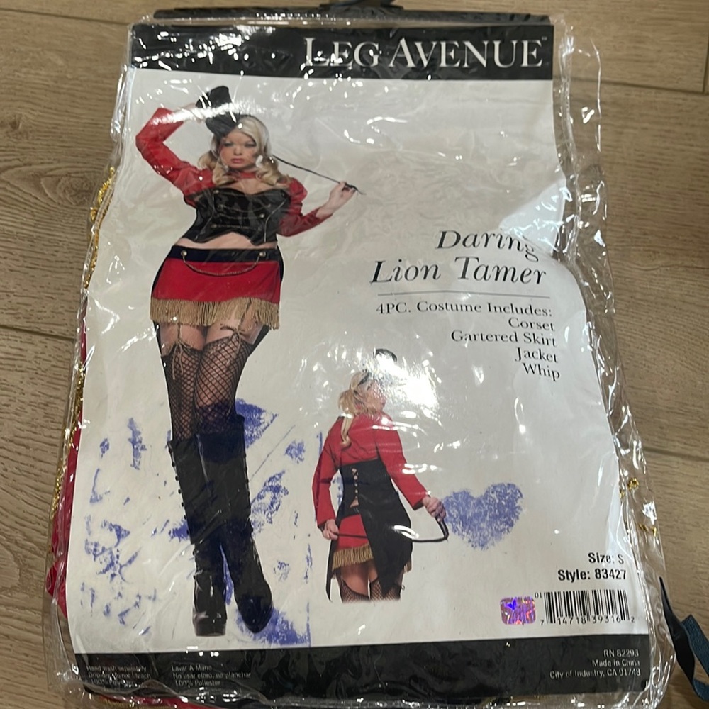 ***SOLD***Leg Avenue Lion Tamer Costume